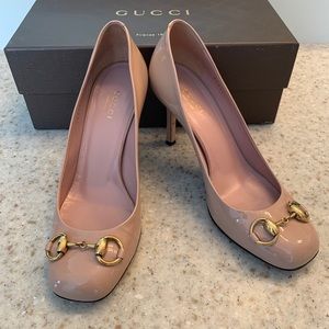 Gucci Nude Patent Heels with Gold Buckle